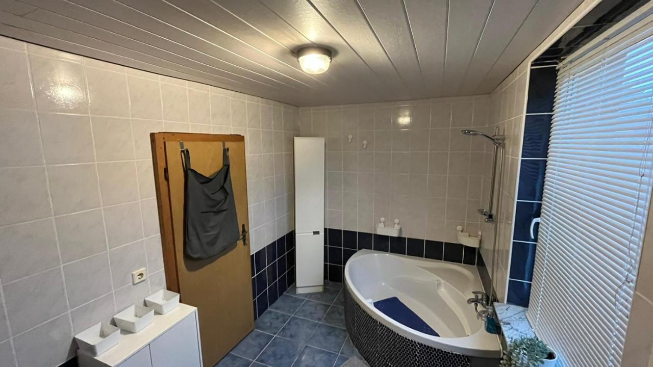 Monteure, Ganzes Haus, Schwarzheide, Haus 1 Leilighet Eksteriør bilde