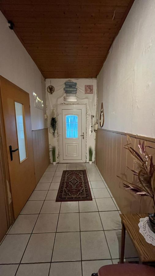 Monteure, Ganzes Haus, Schwarzheide, Haus 1 Leilighet Eksteriør bilde