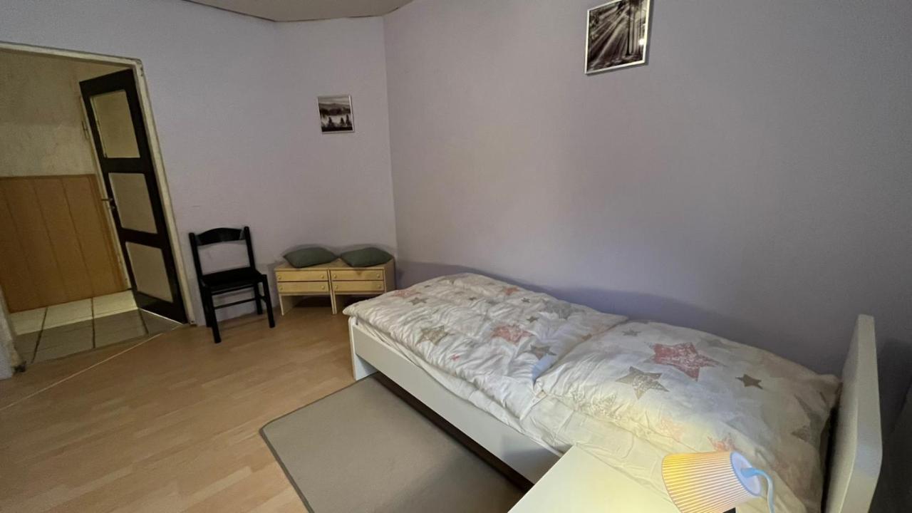 Monteure, Ganzes Haus, Schwarzheide, Haus 1 Leilighet Eksteriør bilde