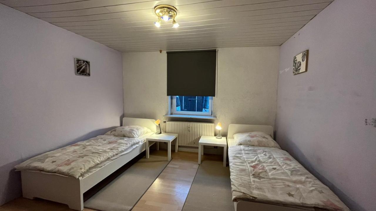 Monteure, Ganzes Haus, Schwarzheide, Haus 1 Leilighet Eksteriør bilde