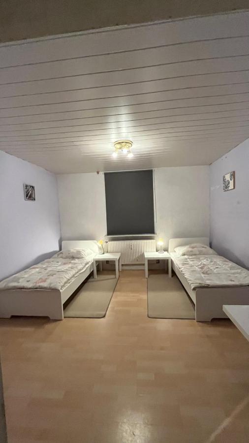 Monteure, Ganzes Haus, Schwarzheide, Haus 1 Leilighet Eksteriør bilde